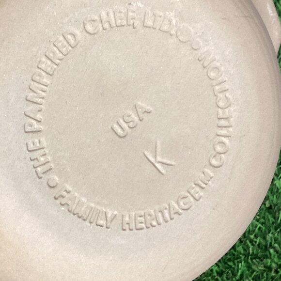 The Pampered Chef Stoneware Baking Bowl - Picture 5 of 12